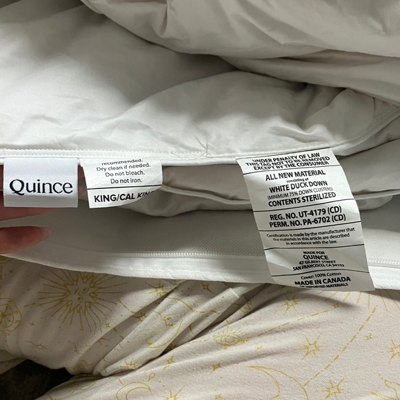 Quince Lightweight Premium Down Comforter - White
King/Cal King - Picture 5 of 9